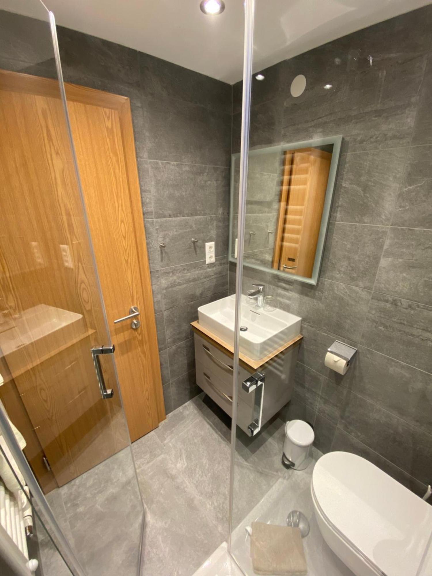 Active Apart Central Ried im Oberinntal Ngoại thất bức ảnh